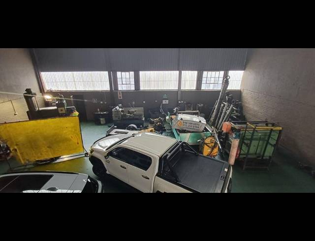 INDUSTRIAL FOR SALE IN SEBENZA